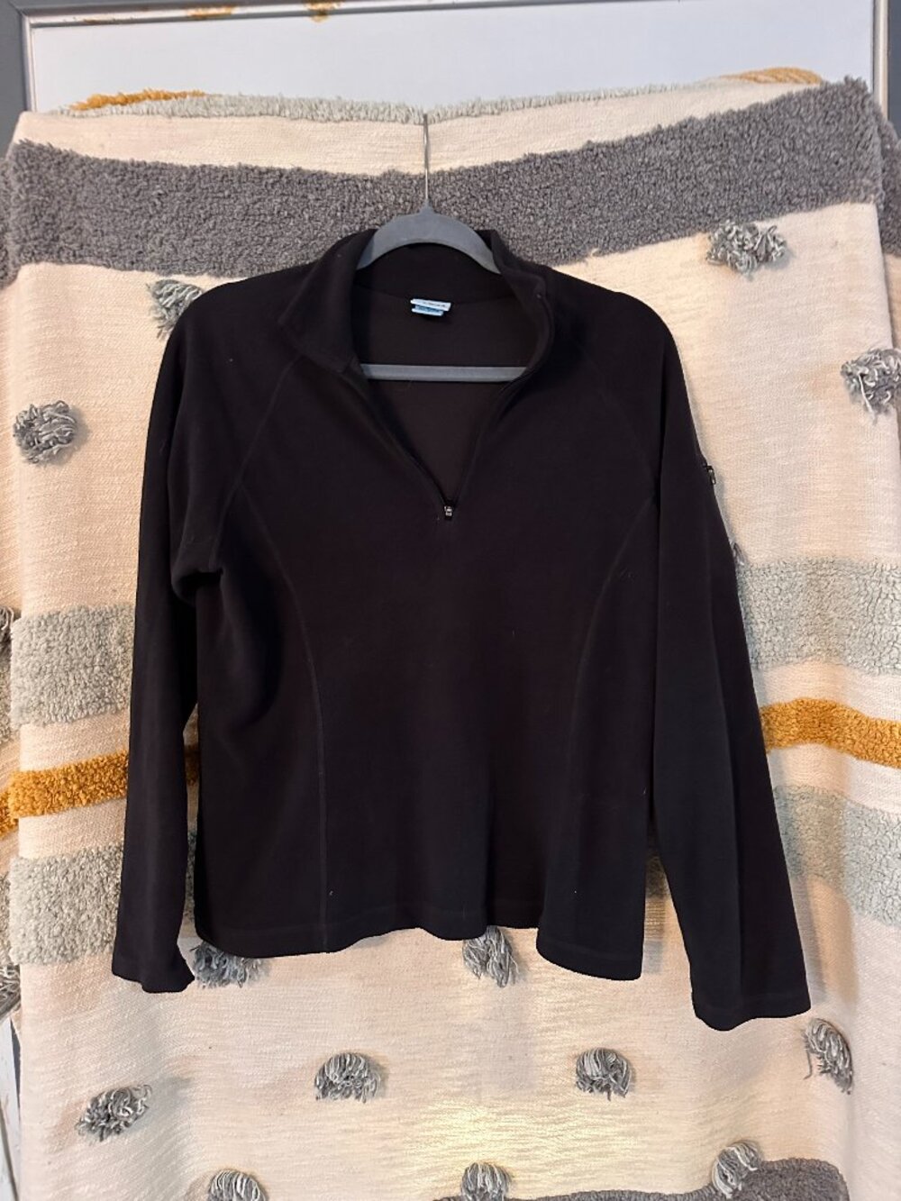L.L. Bean Trail Tee Fleece Quarter Zip Pullover Sweater Black - M Reg